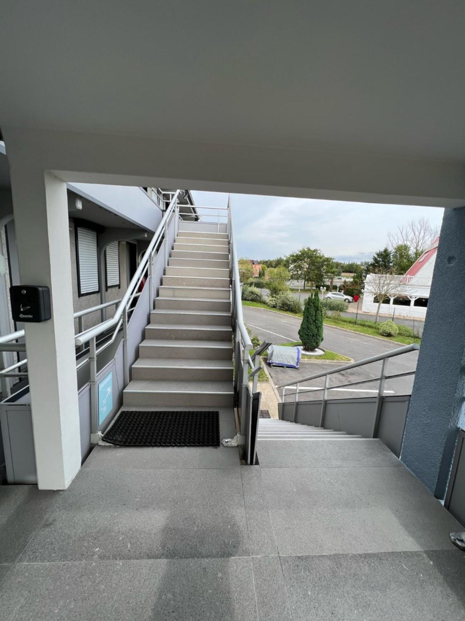 Fasthotel Roissy - Saint-Witz Zewnętrze zdjęcie