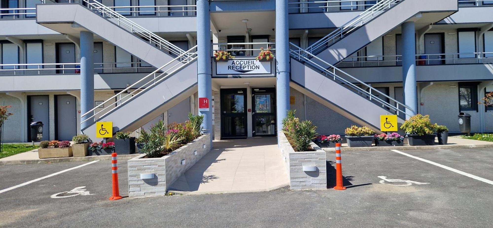 Fasthotel Roissy - Saint-Witz Zewnętrze zdjęcie